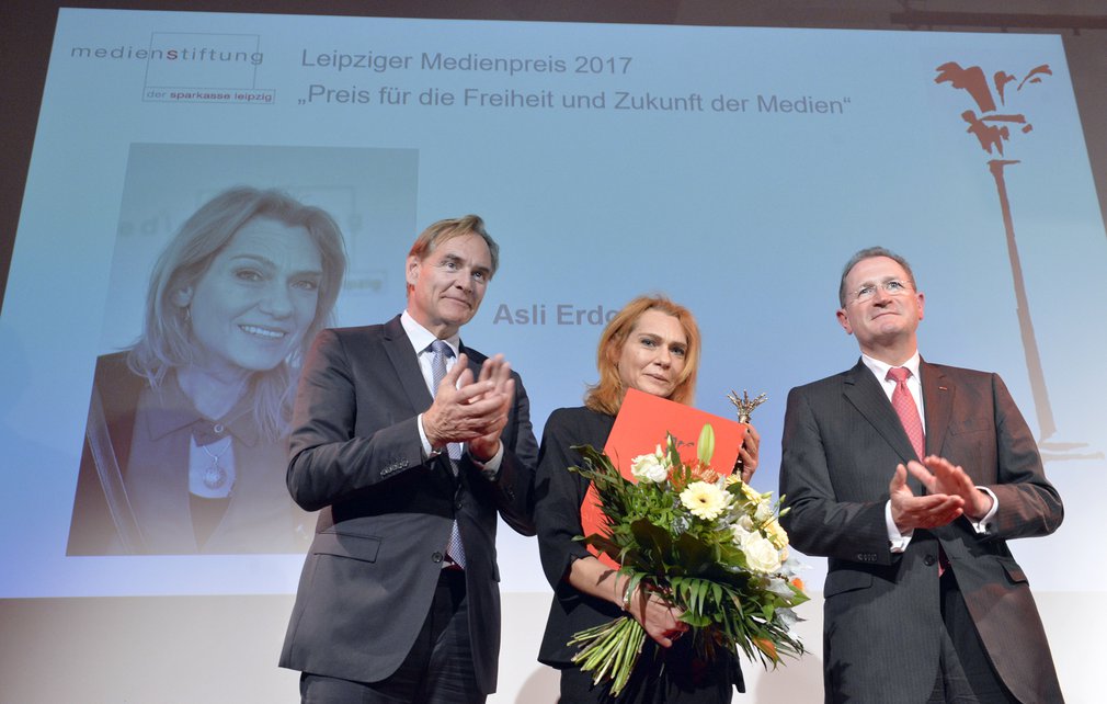 Medienpreis_2017_Preisverleihung_Jung_Erdogan_Langenfeld1.jpg
