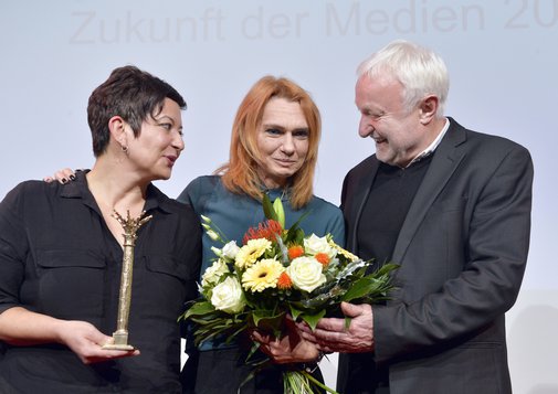 Medienpreis_2017_Preisverleihung_Yuecel_Erdogan_Schulz.jpg